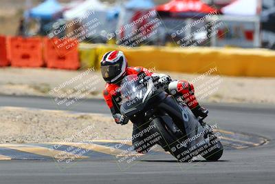 media/Apr-09-2022-SoCal Trackdays (Sat) [[c9e19a26ab]]/Turn 2 (1140am)/